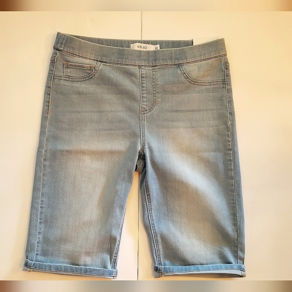 New with tags.  Women's jean shorts